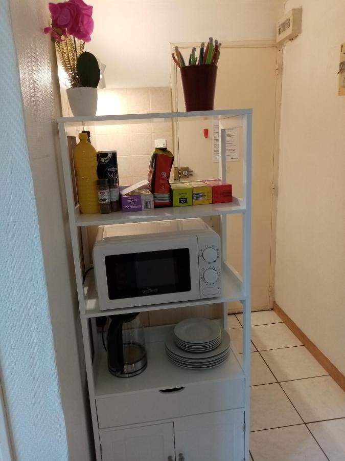 Studio 10 Avec Wifi Limoges Bagian luar foto